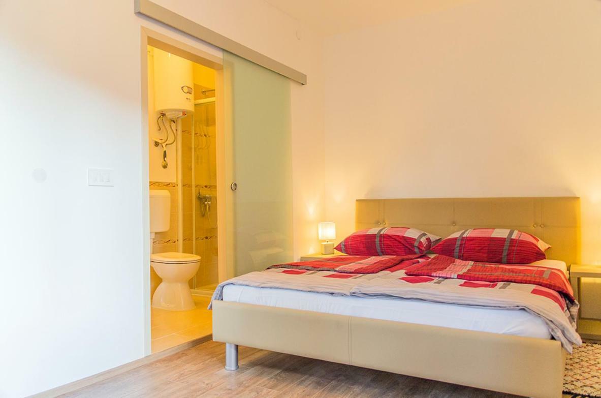 Guesthouse Klaudia โอปาติยา ภายนอก รูปภาพ